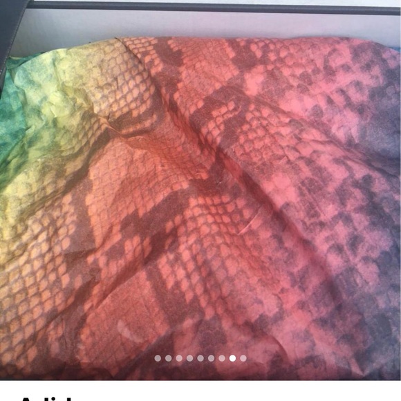 Adidas shoes - Picture 3 of 8